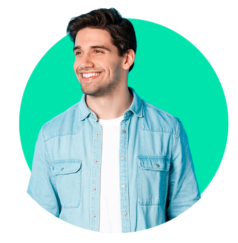 Homem sorrindo